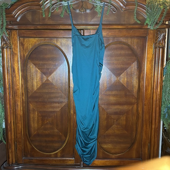 Ekaliy Spaghetti Strap Ruched Backless Bodycon Party Club Midi Green Dress - Picture 11 of 11